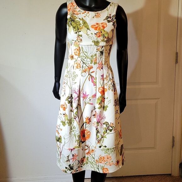 BRAND NEW CREAM PLEAT FLORAL PATTERN ENFOCUS STUDIO SLEEVELESS MULTI-COLOR DRESS - Picture 12 of 14
